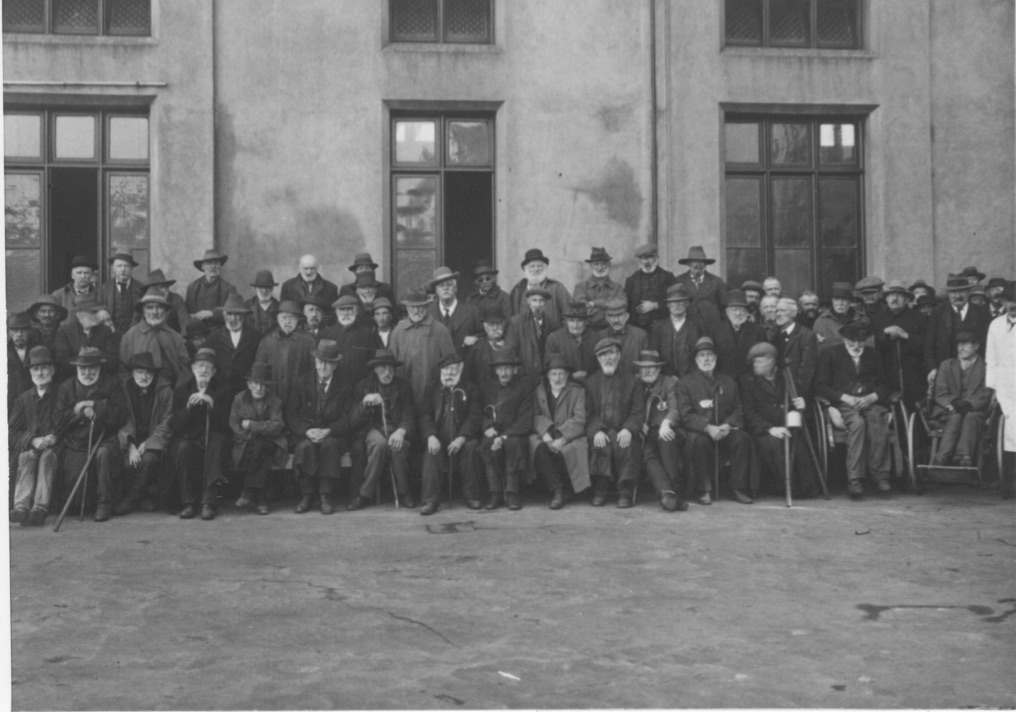 Ballarat Benevolent Asylum from postcard - Ballarat Historical Society
